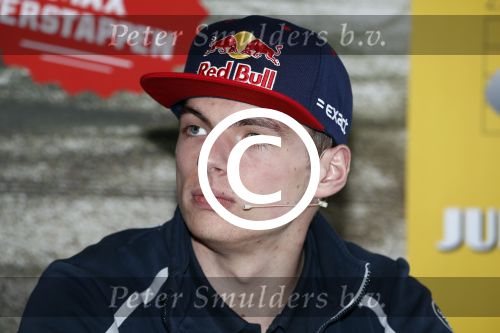 Zandvoort 20 april 2016
Persconferentie Max Verstapen ivm race event ism met Circuitpark Zandvoort en Jumbo.
Prins Bernhard Junior Jos Verstappen en Frits v Eerd waren aanwezig.
