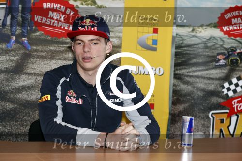 Zandvoort 20 april 2016
Persconferentie Max Verstapen ivm race event ism met Circuitpark Zandvoort en Jumbo.
Prins Bernhard Junior Jos Verstappen en Frits v Eerd waren aanwezig.