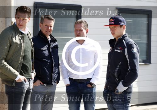 Zandvoort 20 april 2016
Persconferentie Max Verstapen ivm race event ism met Circuitpark Zandvoort en Jumbo.
Prins Bernhard Junior Jos Verstappen en Frits v Eerd waren aanwezig.