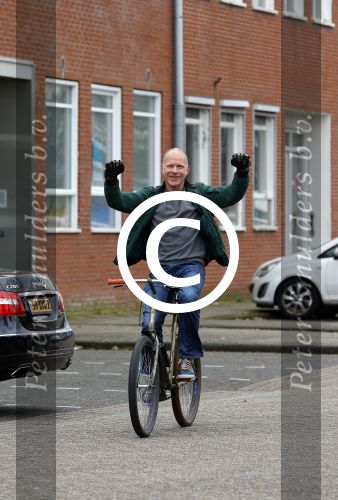 Amsterdam 21 maart 2016  
Maxim hartman op de fiets