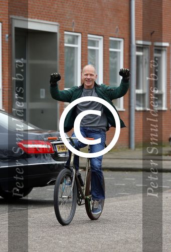 Amsterdam 21 maart 2016  
Maxim hartman op de fiets