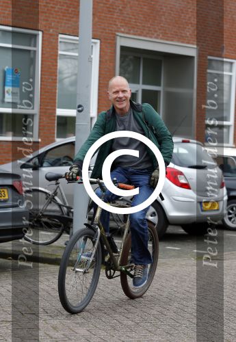 Amsterdam 21 maart 2016  
Maxim hartman op de fiets