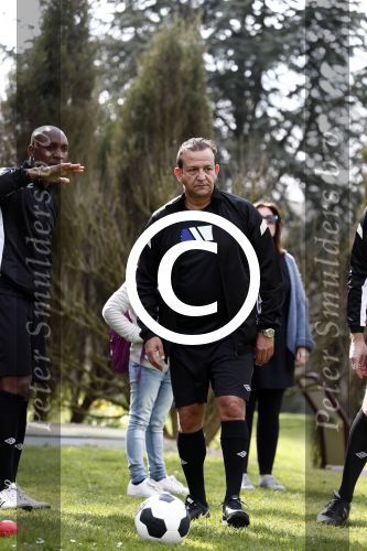 Rotterdam 13 april 2016
Life after Football LAF Voet golf met oa Eljero Elia Najib Amhali Pierre v Hooijdonk Fajah Lourens Joelle Witschge Ramon Beuk Evgeniy Levchencko Michael Mols Romano Denneboom Kahlid Boularouz en de organisatoren Regi Blinker enSoufian Asafiati