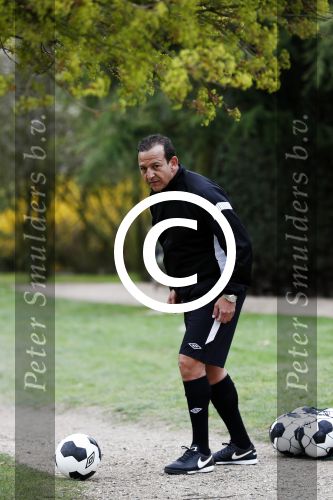 Rotterdam 13 april 2016
Life after Football LAF Voet golf met oa Eljero Elia Najib Amhali Pierre v Hooijdonk Fajah Lourens Joelle Witschge Ramon Beuk Evgeniy Levchencko Michael Mols Romano Denneboom Kahlid Boularouz en de organisatoren Regi Blinker enSoufian Asafiati