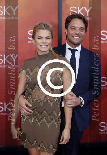 Amsterdam  3 april 2016
Premiere musical Sky in het Amsterdam theater.
Nicolette van Dam met man Bas Smit