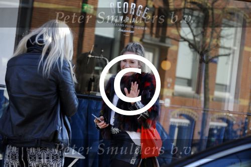 Amsterdam 16 maart 2016
Nikkie Plessen wordt gefotografeerd voor haar instagram.