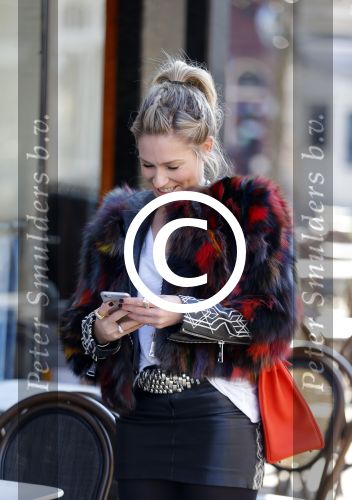 Amsterdam 16 maart 2016
Nikkie Plessen wordt gefotografeerd voor haar instagram.
