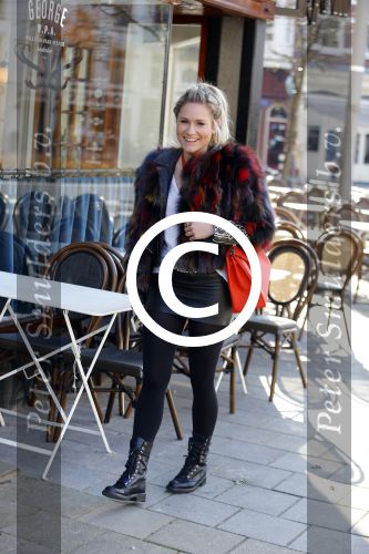 Amsterdam 16 maart 2016
Nikkie Plessen wordt gefotografeerd voor haar instagram.