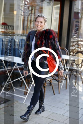 Amsterdam 16 maart 2016
Nikkie Plessen wordt gefotografeerd voor haar instagram.