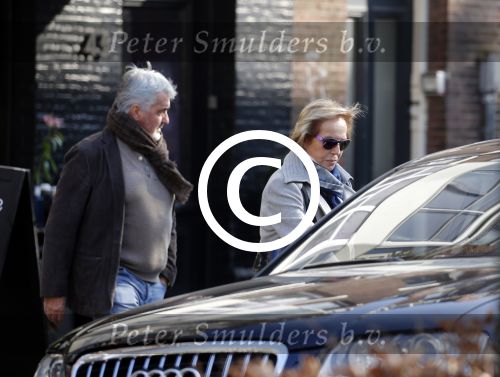 Amsterdam 12 maart 2016 
Nina Brink met dochter kleinzoon en Pieter Storms in Amsterdam zuid.