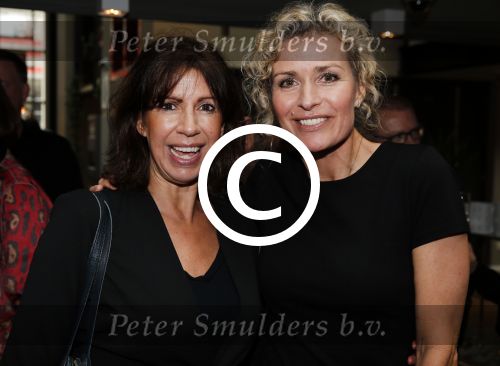 Amsterdam 21 maart 2016 
Boekpresentatie Patricia Snel. ( de pianist) Sandra Schuurhof ontvangt het eerste exemplaar. De presentatie was in hotel de Hallen.