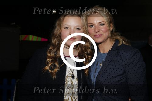 Amsterdam 17 maart 2016
Premiere circus du soleil bij amsterdam arena.
Pernille la Lau en dochter Nuala