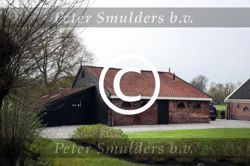 Abcoude 8 april 2016
Nieuwe huis/ villa van Peter v d Vorst in Abcoude.