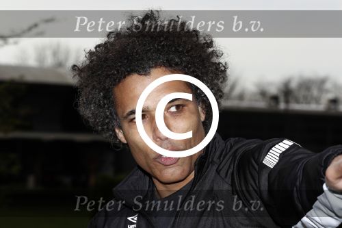 Rotterdam 13 april 2016
Life after Football LAF Voet golf met oa Eljero Elia Najib Amhali Pierre v Hooijdonk Fajah Lourens Joelle Witschge Ramon Beuk Evgeniy Levchencko Michael Mols Romano Denneboom Kahlid Boularouz en de organisatoren Regi Blinker enSoufian Asafiati