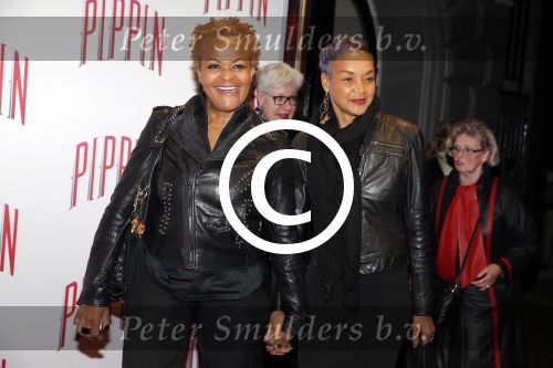 Amsterdam 10 maart 2016
Premiere Pippin in carre. 
Ruth Jacott met zus