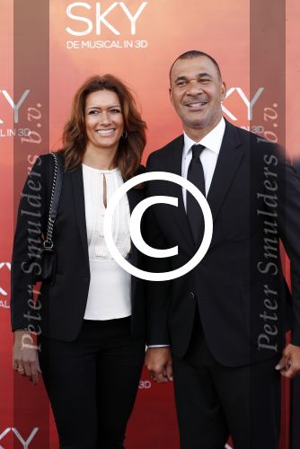 Amsterdam  3 april 2016
Premiere musical Sky in het Amsterdam theater.
Ruud Gullit met zijn vriendin Karin de Rooij
