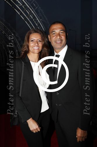 Amsterdam 3 april 2016
Premiere musical Sky in het Amsterdam theater.
Ruud Gullit met zijn vriendin Karin de Rooij