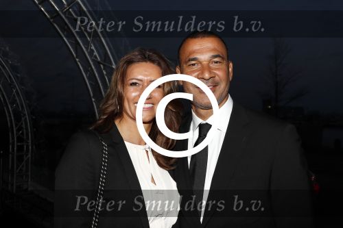 Amsterdam 3 april 2016
Premiere musical Sky in het Amsterdam theater.
Ruud Gullit met zijn vriendin Karin de Rooij