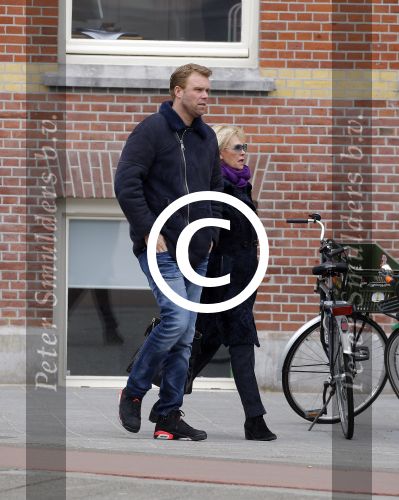 Amsterdam 11 maart 2016
Sheila de Vries en haar zoon Gideon in Amsterdam zuid.