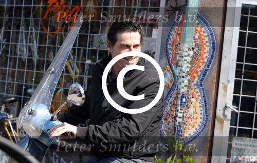 Amsterdam 10 april 2016 
Steve Brown op zijn vespa scooter.