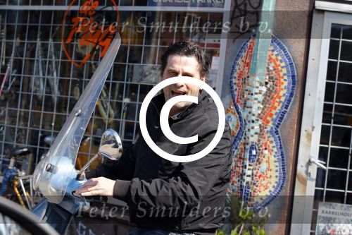 Amsterdam 10 april 2016 
Steve Brown op zijn vespa scooter.