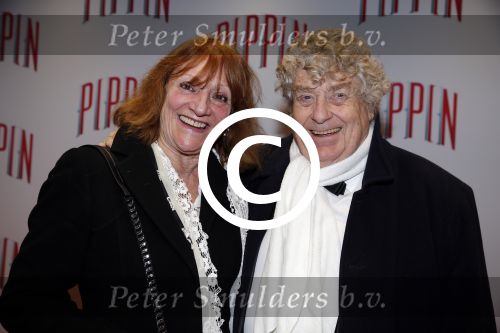 Amsterdam 10 maart 2016
Premiere Pippin in carre. Tonny Eyk met vrouw