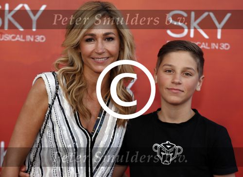Amsterdam  3 april 2016
Premiere musical Sky in het Amsterdam theater.
Wendy en Sem v Dijk