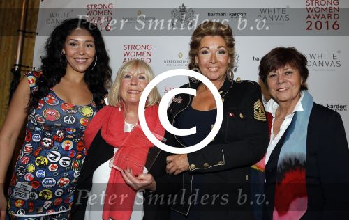 Amsterdam 21 maart 2016  
Strong woman award in het amstel hotel. Willeke Alberti wint de award.
Willeke met Hind Betty en Rita Verdonk