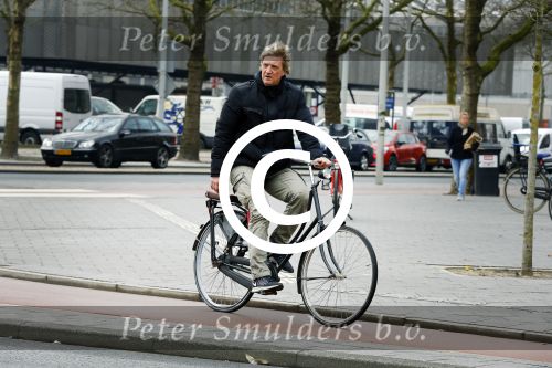 Amsterdam 20 maart 2016 
Wim Kieft op de fiets in Amsterdam rivierenbuurt