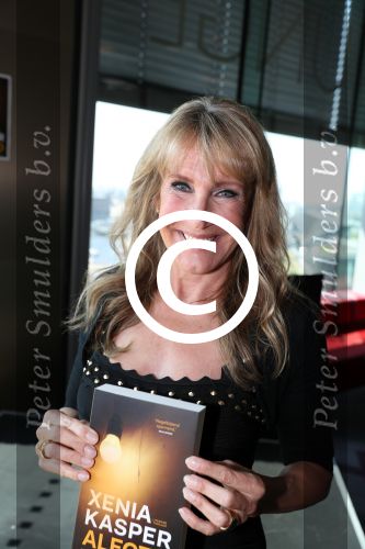 Amsterdam 11 april 2016
Boek presentatie Xenia Kasper in het hilton double tree hotel.