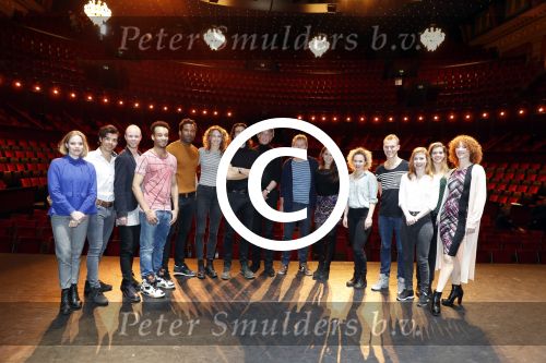 Amsterdam 24 maart 2017  
De cast van A Chorus line krijgen een rondleiding in Carre. oa edwin Jonker