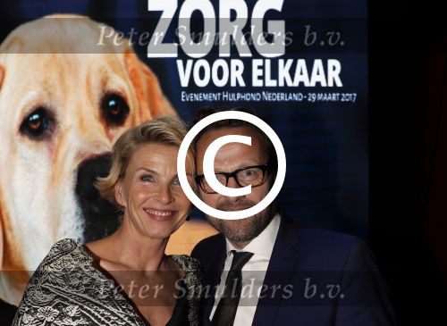 Aalsmeer 29 maart 2017
Hulphond gala in Aalsmeer studio\'s. Anita Witzier met man