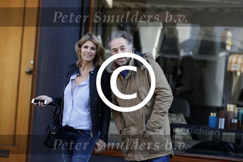 Amsterdam 24 maart 2017  
Bart Bosch met zijn vrouw in amsterdam zuid