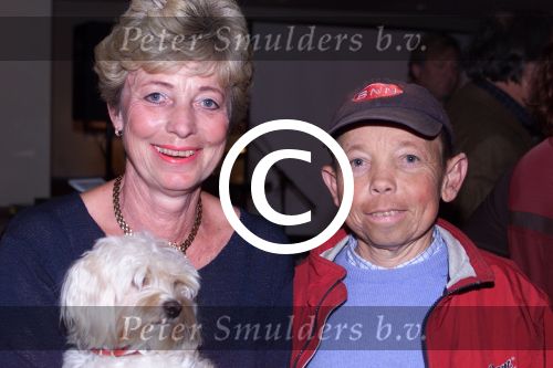 Laren 26 oktober 2000

Uitreiking CD Rick Felderhof door Bart de Graaf.
 Bart en moeder.


Peter Smulders bv