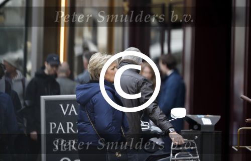 Amsterdam 11 maart 2017 
Caroline Tenasen met man Ernst Jan Smids op de pc hooftstraat