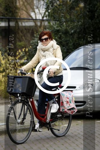 Amsterdam 22 maart 2017
Chazia Mourali op de fiets