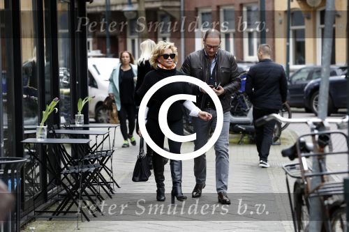 Amsterdam 4 maart 2017
Connie Witteman met verloofde/vriend Eugene v Dun op de cornelis schuytstraat
