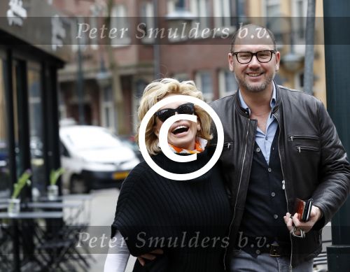 Amsterdam 4 maart 2017
Connie Witteman met verloofde/vriend Eugene v Dun op de cornelis schuytstraat
