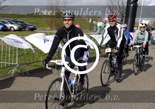 Biddinghuizen 5 maart 2017
De hollandse 100 op de ijsbaan in Biddinghuizen georganiseerd door Prins Bernhard. Danny menken en vrienden
