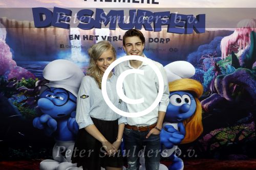 Amsterdam 18 maart 2017 
premiere Smurfen in  Pathe Arena. Esmee Schreurs met Jaco Oskam