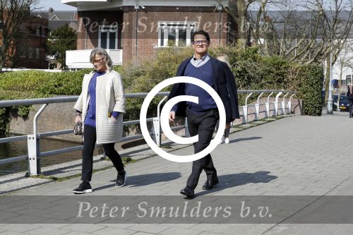 Amsterdam 28 maart 2017  
Oud bondscoach van Engeland en voetbalcoach van oa Ac Milan Fabio Capello met zijn vrouw wandelend in amsterdam zuid.