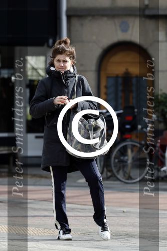 Amsterdam 1 maart 2017 
Fockeline Ouwerkerk aan het shoppen met stylist Tommie Driessen