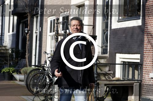 Amsterdam 24 maart 2017 
Frank sanders geniet van het zonnetje op straat