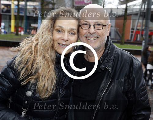 Amsterdam 18 maart 2017 
premiere Smurfen in  Pathe Arena. Hilde de Mildt met man