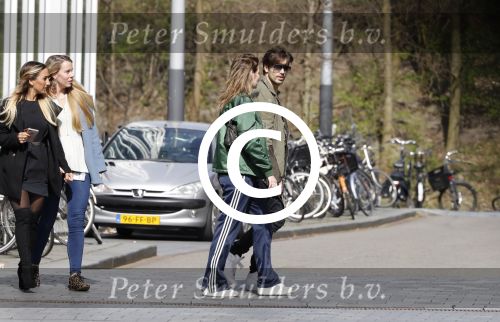 Amsterdam 30 maart 2017
Waylon haalt Joelle Witschge thuis op in zijn porsche panamera.