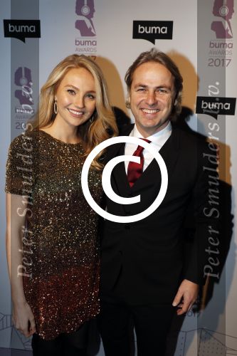 Hilversum 6 maart 2017
Uitreiking Buma awards in studio 21. Kelly Weekers met John Ewbank