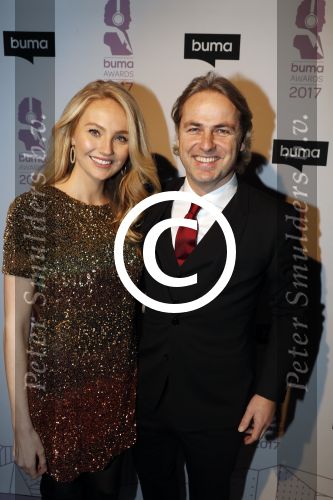 Hilversum 6 maart 2017
Uitreiking Buma awards in studio 21. Kelly Weekers met John Ewbank