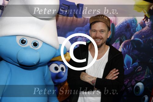 Amsterdam 18 maart 2017 
premiere Smurfen in  Pathe Arena. Johnny de Mol Pip Pellens en Kees Tol
