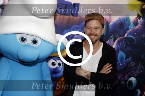 Amsterdam 18 maart 2017 
premiere Smurfen in  Pathe Arena. Johnny de Mol Pip Pellens en Kees Tol