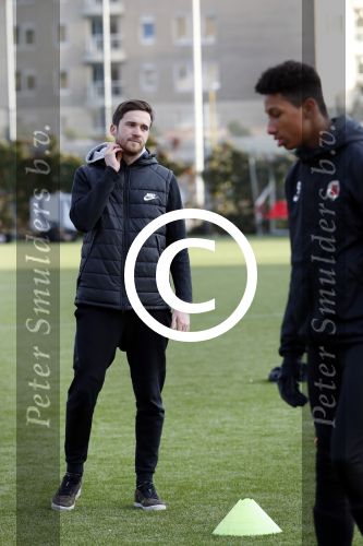 Amsterdam 7 maart 2017
Justin Swart als trainer bij de jeugd van AFC